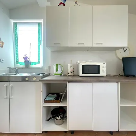 Apartment G&g