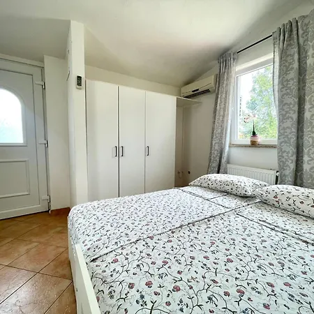 G&g Apartment *